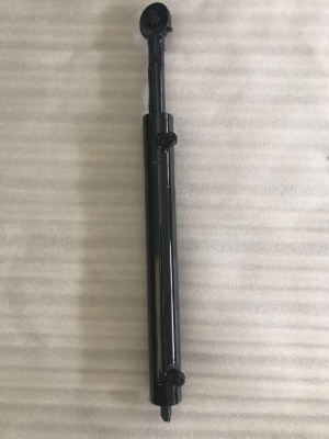 Double action piston hydraulic cylinder for farm implements