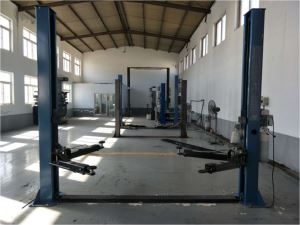 TP25 Capacity 4500kg 2 Post Vehicle Lift With Bottom Bar - Manually